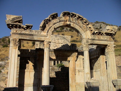 Templo de Adriano Turquia - templo de adriano efeso